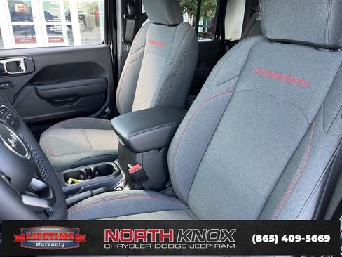 New 2025 Jeep Gladiator Rubicon w/ Convenience Group image 4