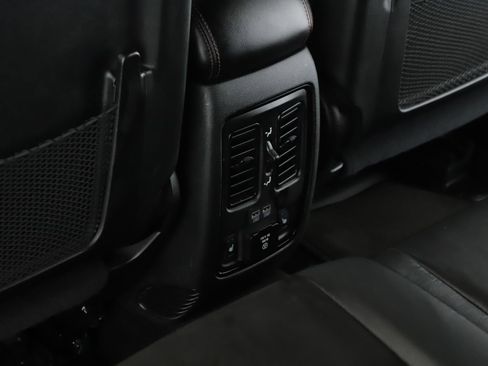 Used 2022 Dodge Durango R/T w/ Blacktop Package image 6