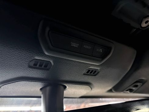 Used 2021 Jeep Gladiator Sport AWD/4WD image 37