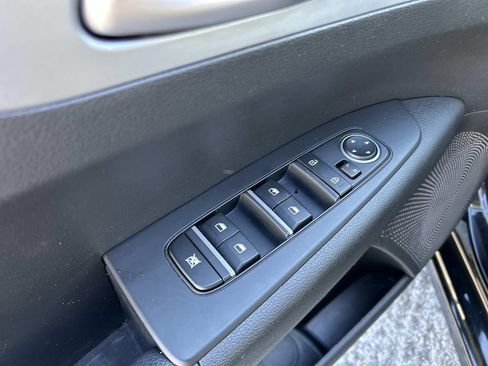 Certified 2023 Kia Forte LXS image 15