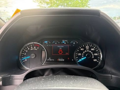 Used 2020 Ford F150 Lariat w/ Equipment Group 502A Luxury AWD/4WD image 15