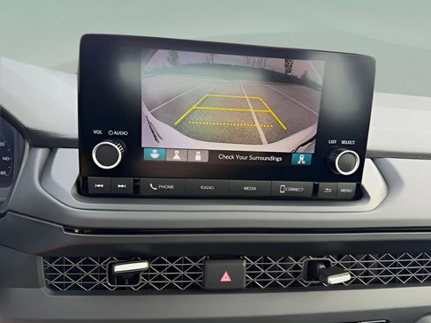 Used 2025 Honda Accord SE image 18