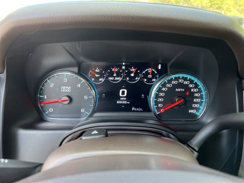 Used 2020 GMC Yukon Denali w/ Denali Premium Package image 23