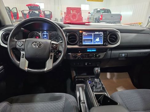 Used 2021 Toyota Tacoma SR5 w/ Trail Edition AWD/4WD image 9