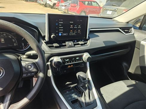 Used 2025 Toyota RAV4 LE image 20