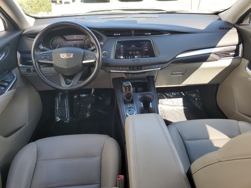 Used 2020 Cadillac XT4 Luxury image 15