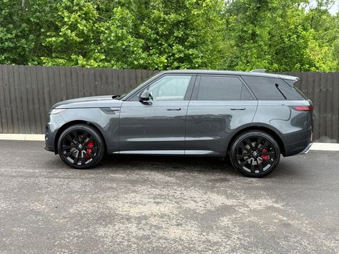 Certified 2025 Land Rover Range Rover Sport Dynamic SE AWD/4WD image 2