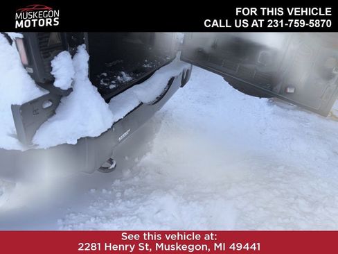 Used 2016 Jeep Wrangler Unlimited Sahara image 9