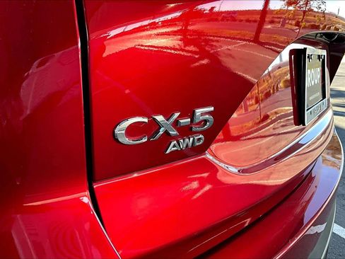 Used 2022 MAZDA CX-5 AWD 2.5 S w/ Premium Package image 18