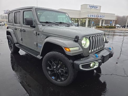 Used 2023 Jeep Wrangler Unlimited Sahara w/ Cold Weather Group image 4