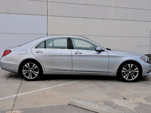 Used 2015 Mercedes-Benz S 550 Sedan image 7