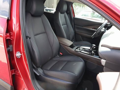 Certified 2025 MAZDA CX-30 AWD 2.5 S w/ Premium Package image 22