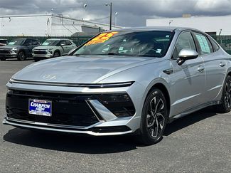 Used 2025 Hyundai Sonata SEL FWD video 1