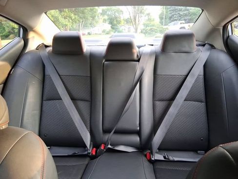 Used 2024 Nissan Altima 2.5 SR FWD image 17