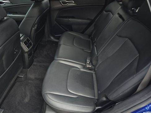 Used 2024 Kia Sportage EX FWD image 37