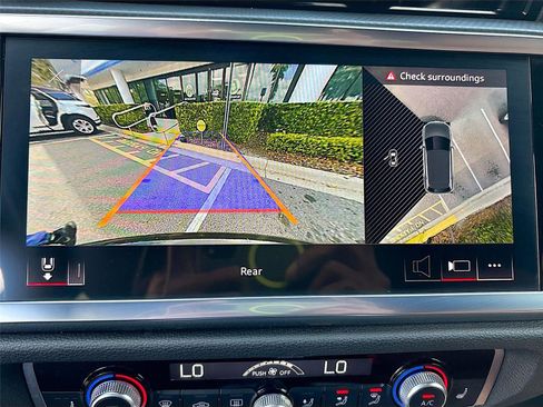 Used 2024 Audi Q3 2.0T Premium Plus image 13