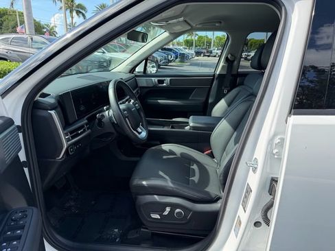Used 2026 Hyundai Santa Fe SEL FWD image 8