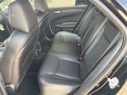 Used 2012 Chrysler 300 Limited w/ Luxury Group RWD image 32