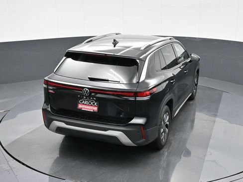 Used 2025 Volkswagen Tiguan S FWD image 22