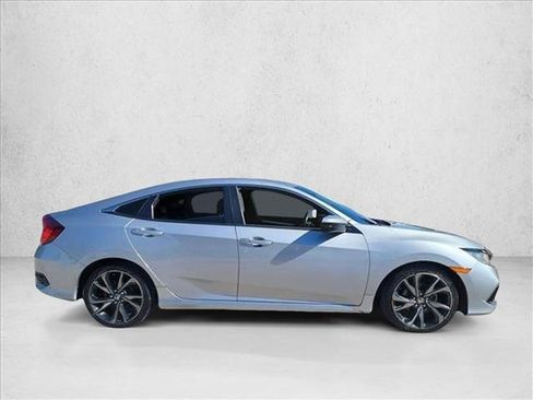 Used 2019 Honda Civic Sport image 4