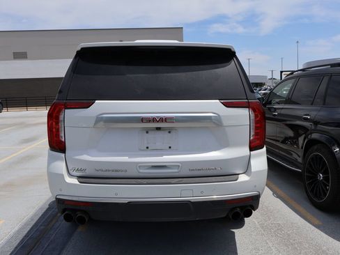 Used 2023 GMC Yukon Denali AWD/4WD image 11