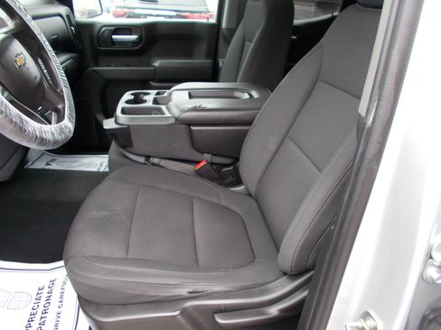 Used 2020 Chevrolet Silverado 1500 Custom w/ Custom Value Package AWD/4WD image 11