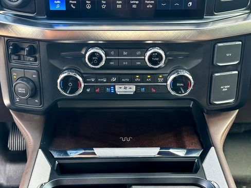 Certified 2024 Ford F250 King Ranch w/ FX4 Off-Road Package AWD/4WD image 20