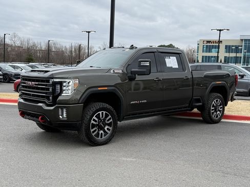 Used 2023 GMC Sierra 2500 AT4 w/ AT4 Premium Plus Package image 3