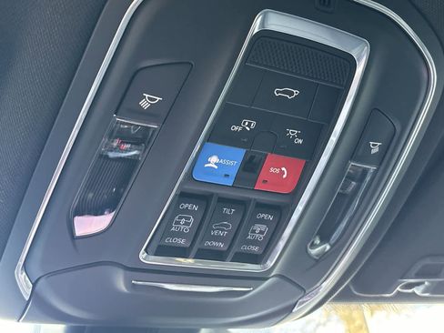 New 2025 Jeep Grand Cherokee Limited image 26