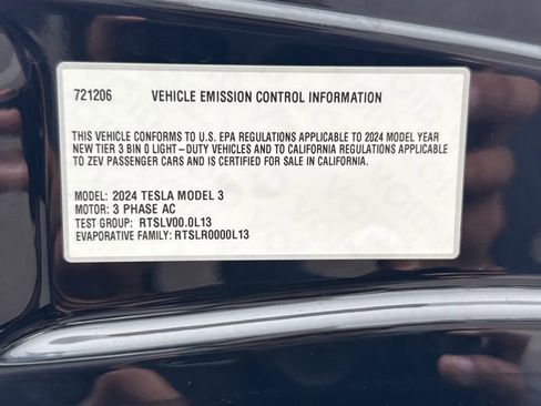 Used 2024 Tesla Model 3 Standard Range RWD image 9
