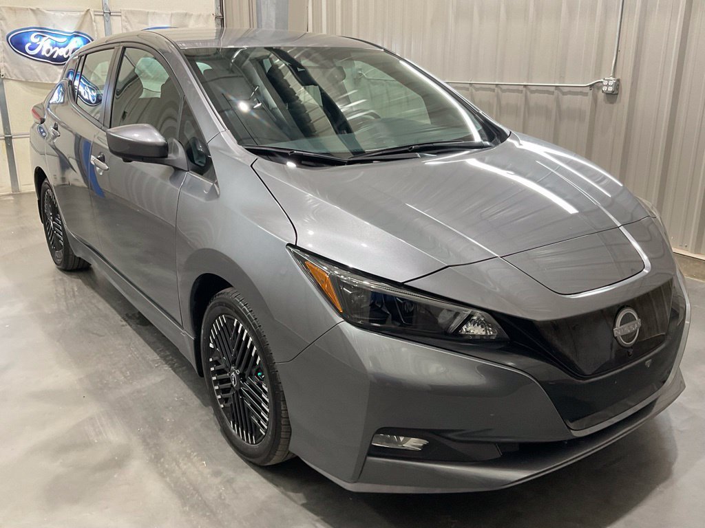 Used 2024 Nissan Leaf SV Plus FWD image 2