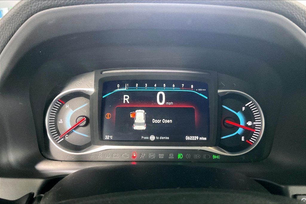 Used 2022 Honda Pilot Touring image 7