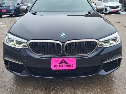 Used 2019 BMW M550i xDrive w/ Dynamic Handling Package image 27
