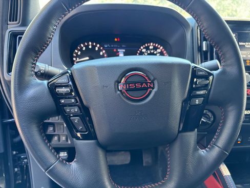 Used 2026 Nissan Frontier PRO-4X AWD/4WD image 28