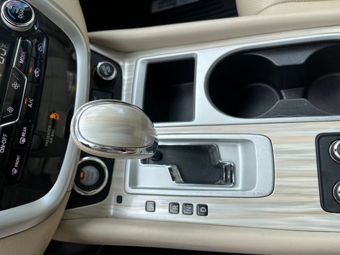 Used 2018 Nissan Murano Platinum w/ Cargo Package FWD image 25