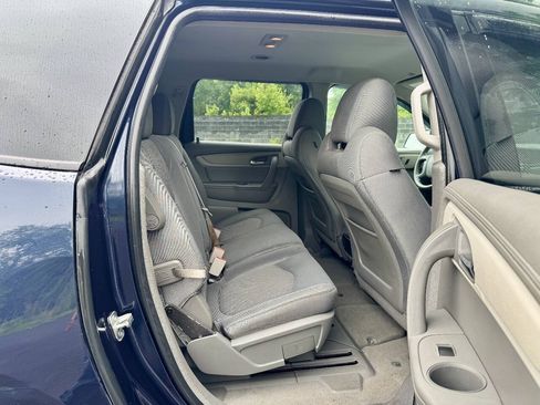 Used 2017 Chevrolet Traverse LS FWD image 22