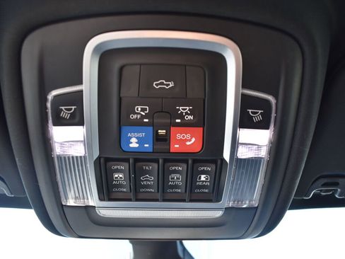 Used 2019 RAM 1500 Laramie image 24