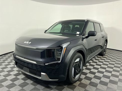 New 2026 Kia EV9 Light image 9