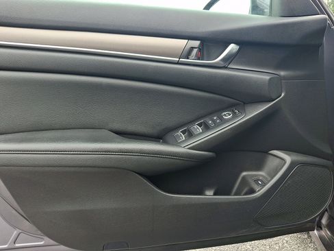 Used 2019 Honda Accord LX image 12