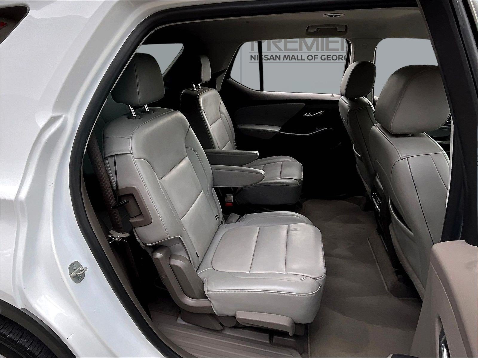 Used 2020 Chevrolet Traverse LT w/ LT Premium Package FWD image 27