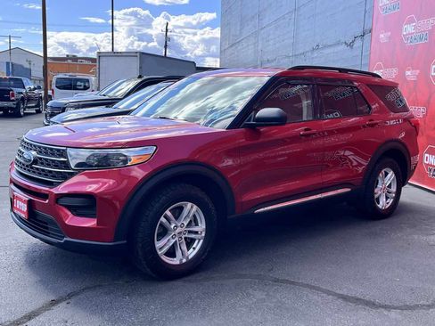 Used 2020 Ford Explorer XLT w/ Comfort Package AWD/4WD image 3
