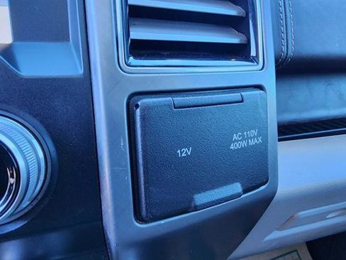 Used 2019 Ford F150 Limited w/ Trailer Tow Package image 27