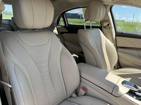 Used 2019 Mercedes-Benz S 560 Sedan image 35