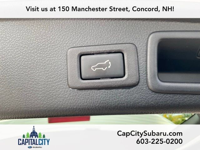 Used 2017 Subaru Forester 2.5i Limited AWD/4WD image 10