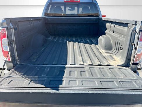 Used 2021 GMC Canyon Denali image 24