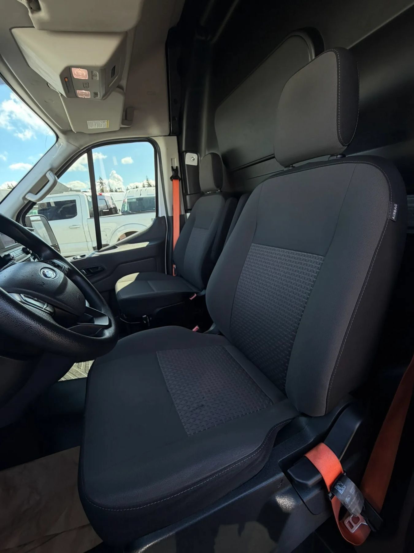 Used 2024 Ford Transit 250 148 High Roof Extended w/ Load Area Protection Package RWD image 28