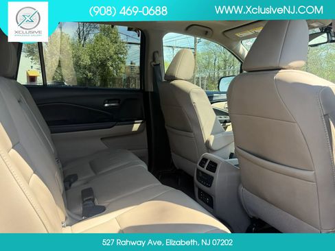 Used 2018 Honda Pilot Touring image 25