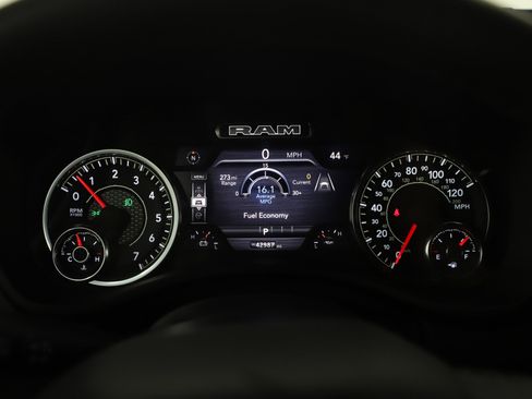 Used 2025 RAM 1500 Laramie AWD/4WD image 25