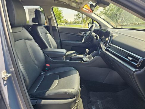 Used 2023 Kia Sportage EX FWD image 10