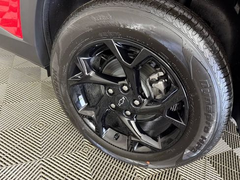 New 2026 Chevrolet Trax LT w/ Midnight Edition FWD image 10